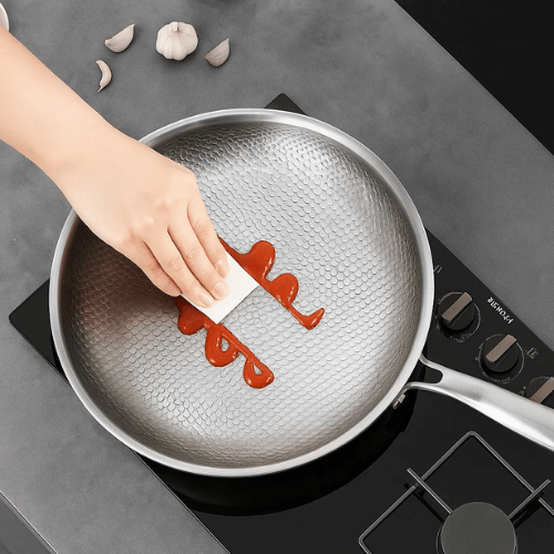 Titan Patelnia Premium | Tytanowa, Odporna na Wysokie Temperatury do 548°C 8